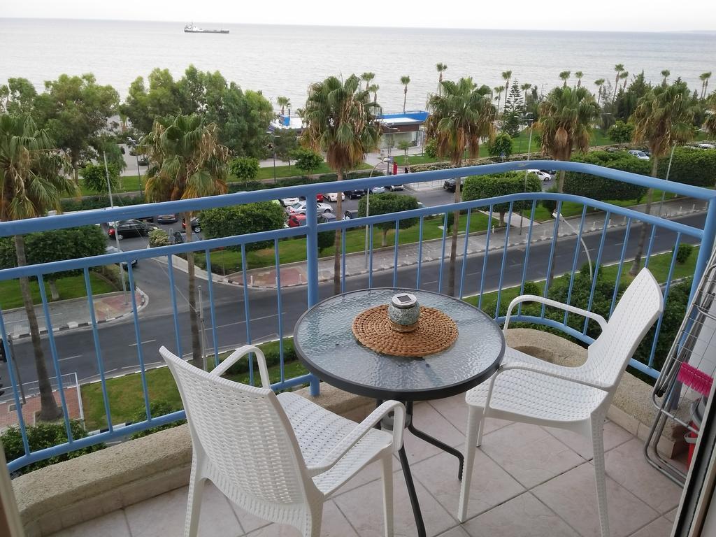 Sea Front & City Center, Amazing Sea View Limassol Exterior foto